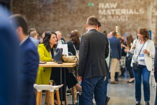 Networking at the Raw Materials Summit 2025